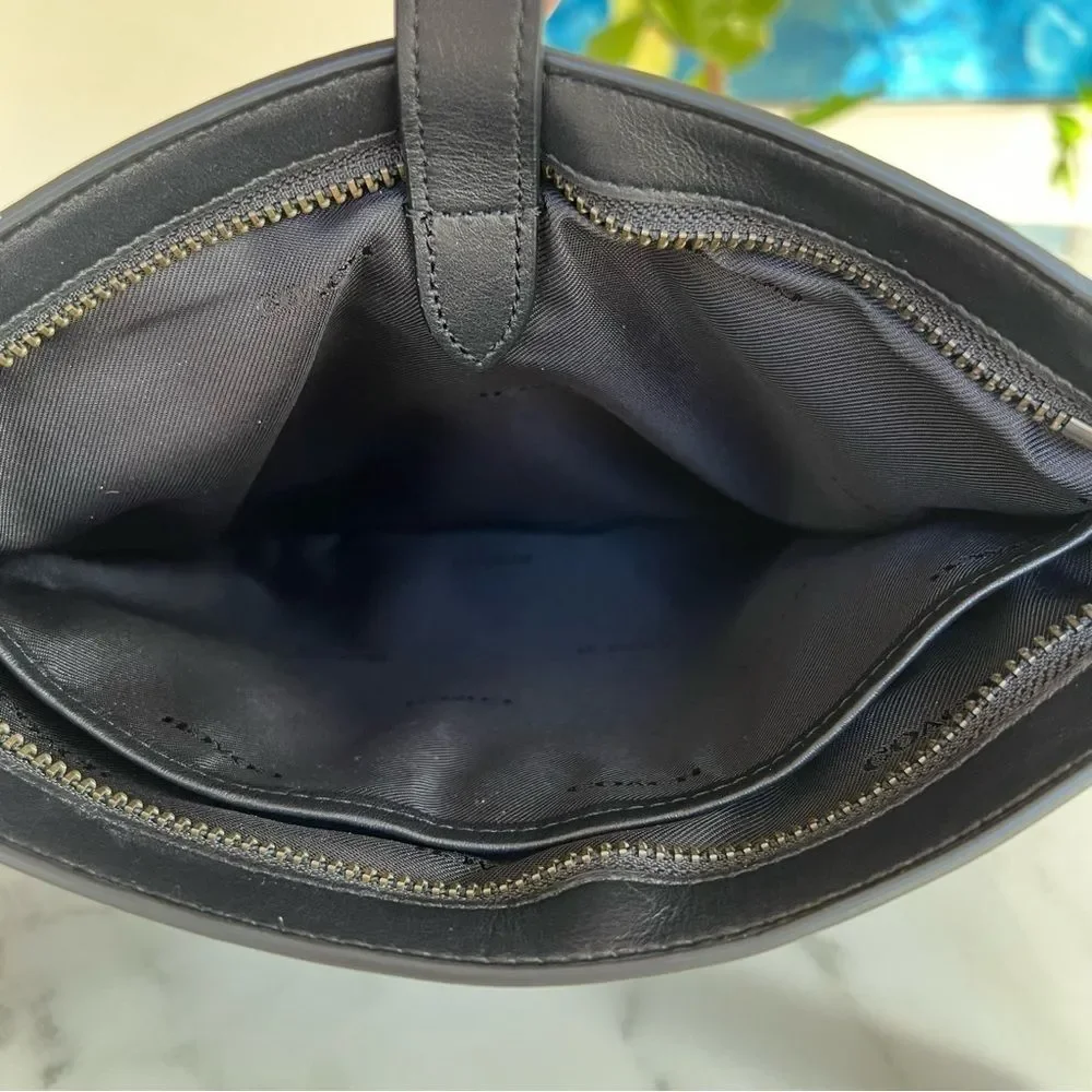 NWOT Coach Metropolitan Slim Messenger In Signature Canvas Charcoal Black 68368